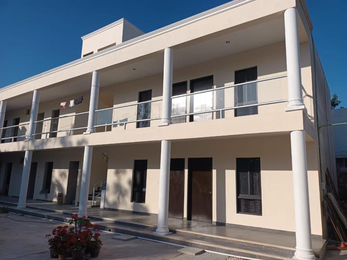 Hotel & Hostal 230 Valladolid Kültér fotó